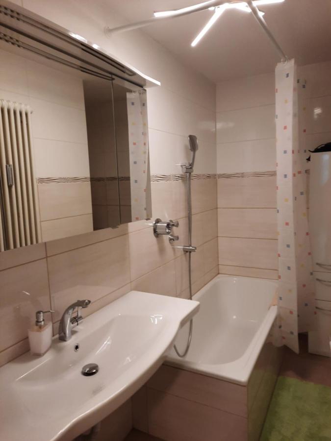 Moderne 3Zimmer Wohnung, In Koenigsbrunn Bei Augsburg Exterior foto