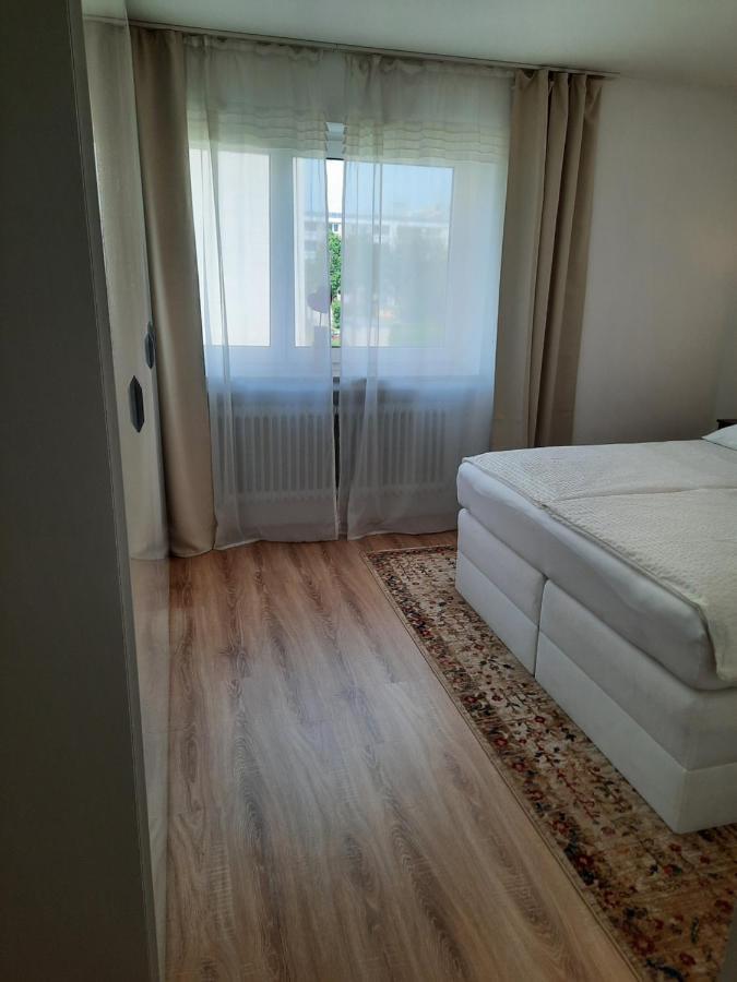 Moderne 3Zimmer Wohnung, In Koenigsbrunn Bei Augsburg Exterior foto